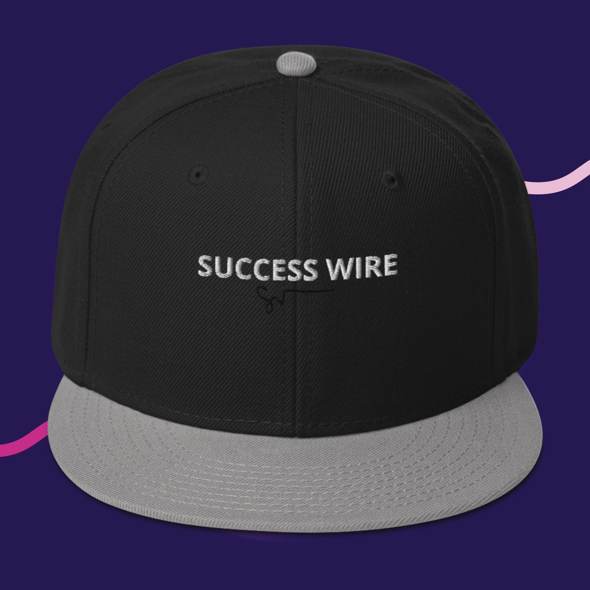SUCCESS WIRE White w/ Black Signature Logo High-profile Snapback Hat for Men