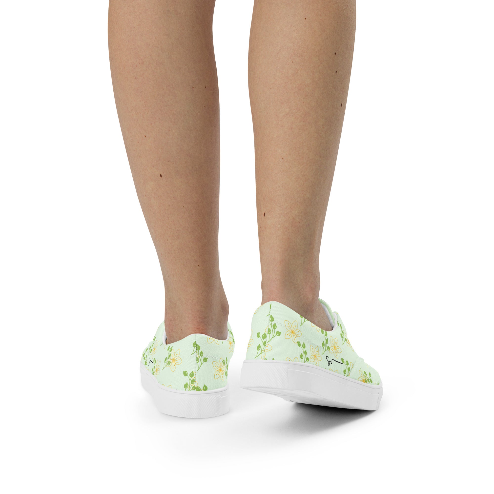 SUCCESS WIRE Blooming Dreams Lace-up Canvas Shoes for Women